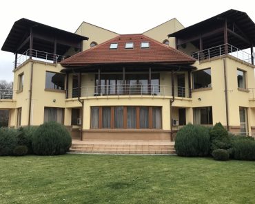 Azil batrani Bucuresti