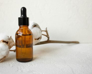 Uleiul esențial de lemn de santal