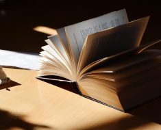 Cumpar carti de orice fel