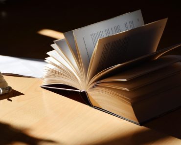 Cumpar carti de orice fel